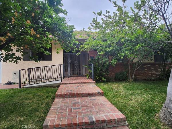 18725 Schoenborn ST, Northridge, CA 91324