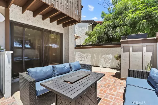 Woodland Hills, CA 91367,21535 Erwin ST #131