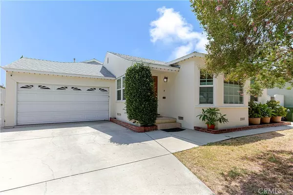 18154 Gresham ST, Northridge, CA 91325