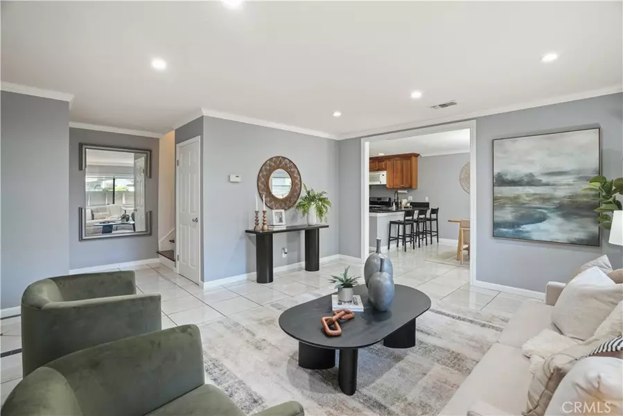 23542 Newhall AVE #5, Newhall, CA 91321