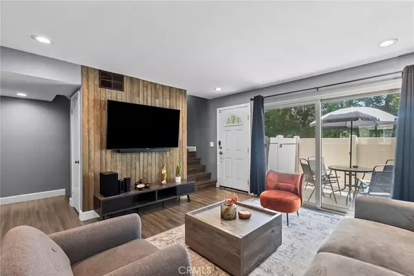 10155 De Soto AVE #104, Chatsworth, CA 91311