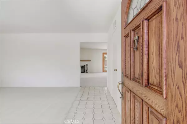 West Hills, CA 91307,6820 Gross AVE