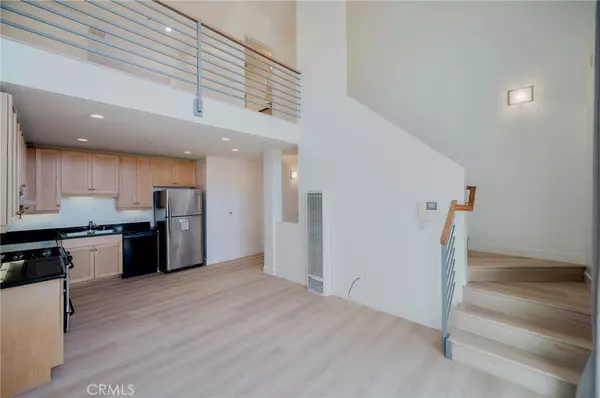 Ventura, CA 93001,285 N Ventura AVE #6