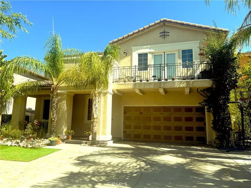 15717 Alia CT, Canyon Country, CA 91387