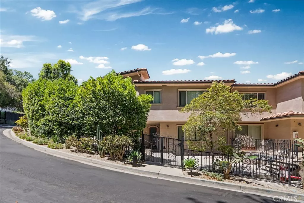 Studio City, CA 91604,11145 Sunshine Terrace #101