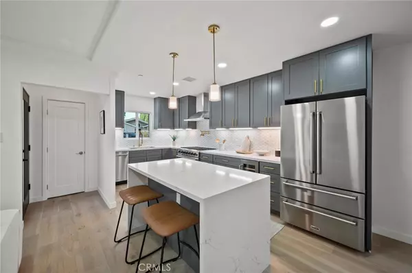 Sherman Oaks, CA 91401,14328 Emelita ST