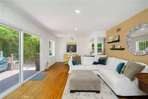 Van Nuys, CA 91405,15017 Archwood ST