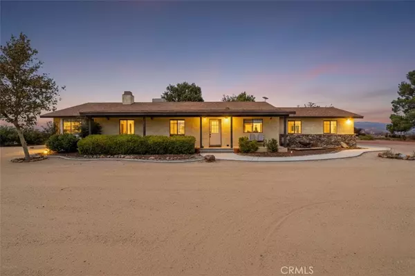 3823 45th ST W, Rosamond, CA 93560