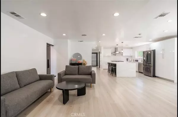 Encino, CA 91316,5022 Lindley AVE