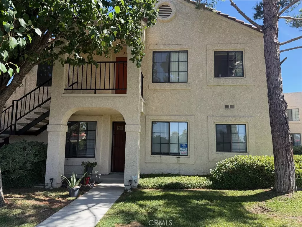 Palmdale, CA 93550,2554 Olive DR #31