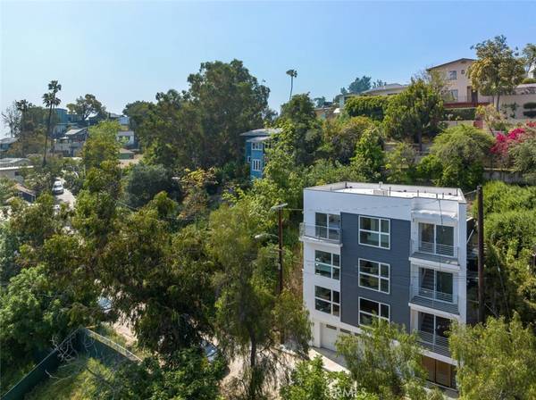 2635 Adelbert AVE, Silver Lake, CA 90039