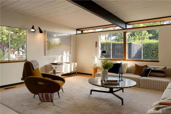 Los Angeles, CA 90046,1816 N Stanley AVE