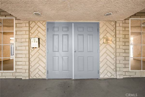 Canoga Park, CA 91303,7233 Loma Verde AVE