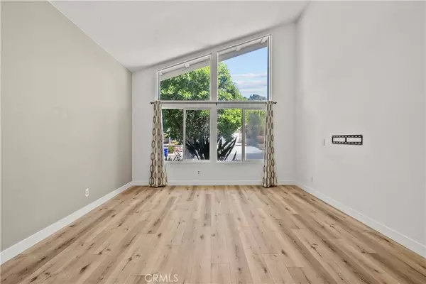 Saugus, CA 91350,22540 Tula DR