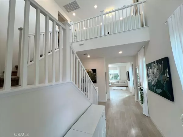 Newhall, CA 91321,20910 Jennings Way