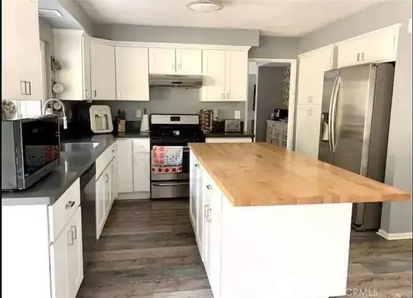 Woodland Hills, CA 91367,5500 Blanco AVE