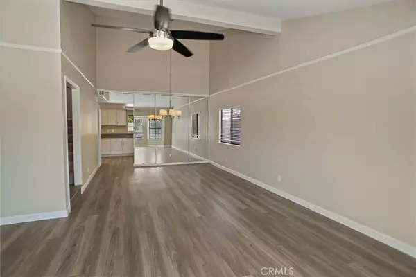 Lancaster, CA 93535,1311 Herzel