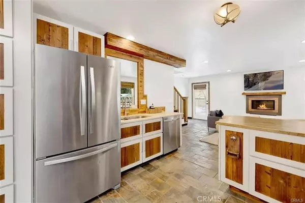 Big Bear Lake, CA 92315,40221 Esterly LN