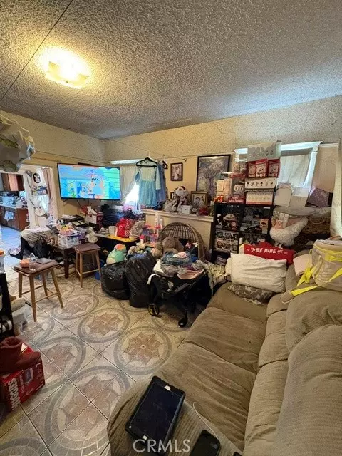 Los Angeles, CA 90011,244 E 43rd PL