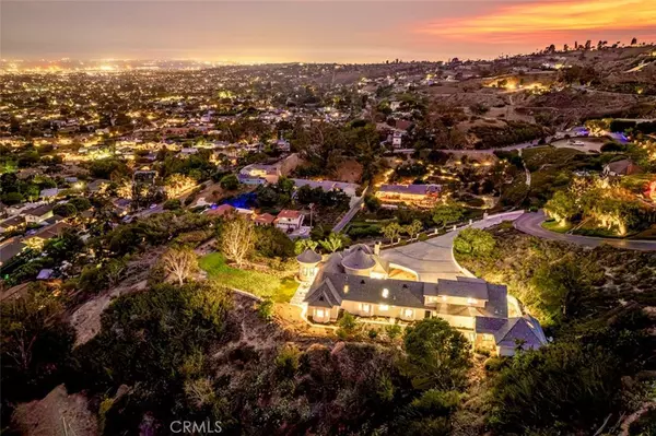 350 Highland Hills DR, Camarillo, CA 93010