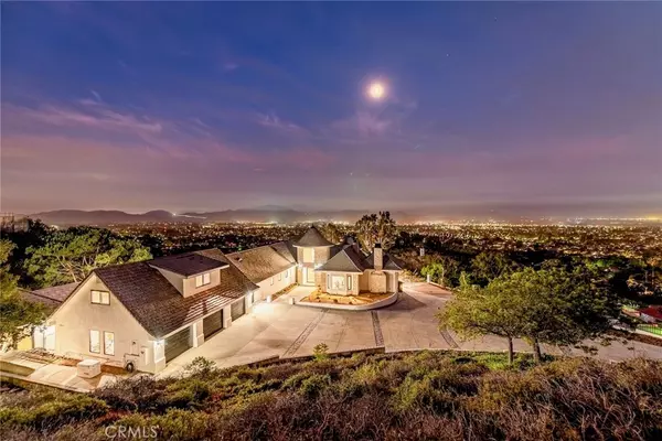 350 Highland Hills DR, Camarillo, CA 93010