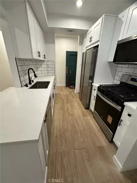 19009 Sherman WAY #29, Reseda, CA 91335