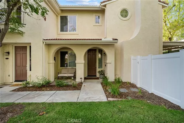 28022 Serra LN, Valencia, CA 91355