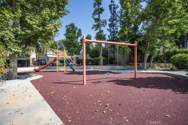 Tarzana, CA 91356,5644 Etiwanda AVE #5