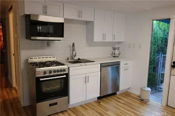 Sunland, CA 91040,10711 Sherman Grove #36