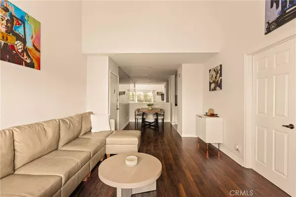 Glendale, CA 91203,365 Burchett ST #303