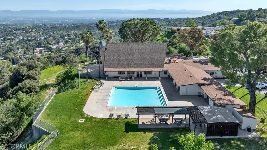 Topanga, CA 90290,171 Comanche