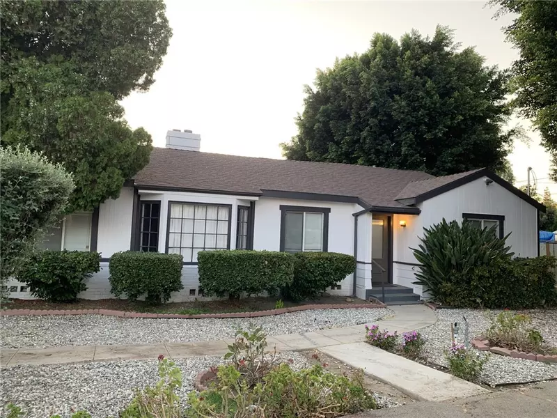 7233 Enfield, Reseda, CA 91335
