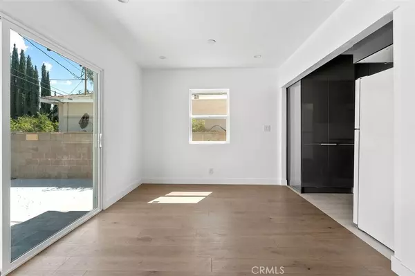 Woodland Hills, CA 91367,22723 Leonora DR