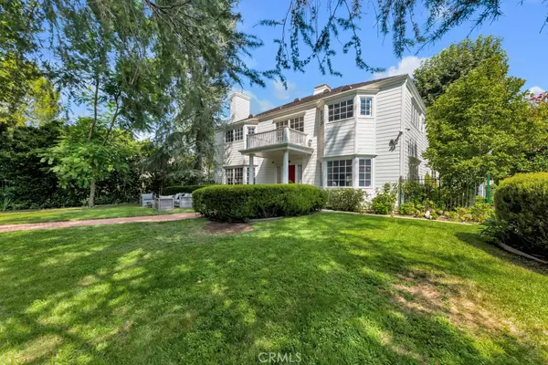 5404 Topeka DR, Tarzana, CA 91356