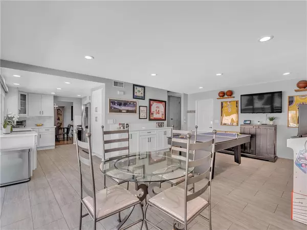 Simi Valley, CA 93065,1775 Lee ST