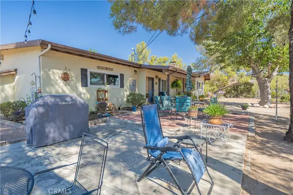 Agua Dulce, CA 91390,33305 Chamizo Calle