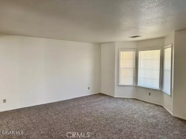 Lancaster, CA 93536,44128 Fine CIR