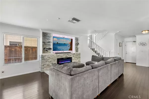 Sylmar, CA 91342,13204 Alta Vista WAY