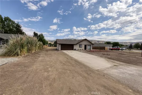Tehachapi, CA 93561,30001 Caddy LN