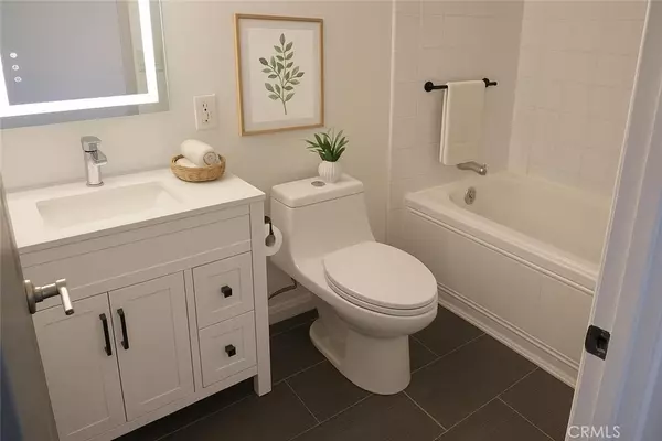 Tarzana, CA 91356,5700 Etiwanda AVE #216