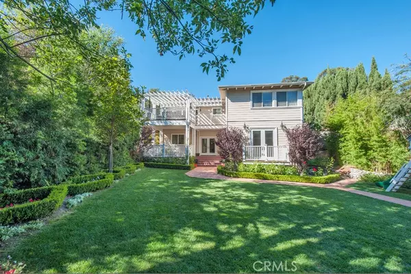 7120 Pacific View Dr., Los Angeles, CA 90068