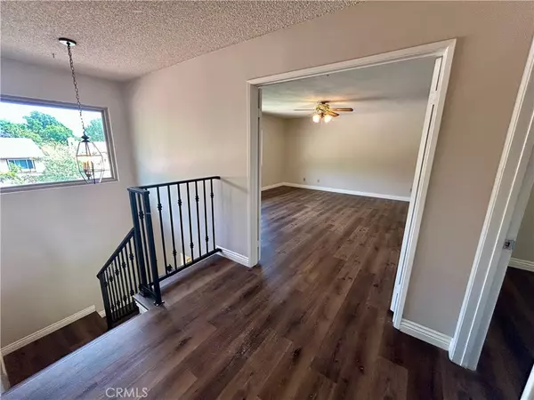 Sylmar, CA 91342,15873 Yarnell St