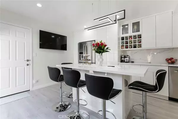 Panorama City, CA 91402,9024 Willis AVE #2