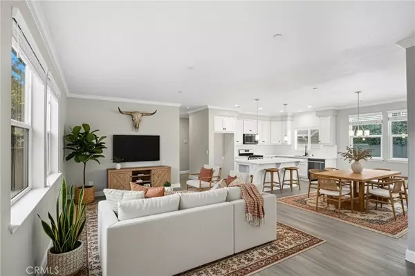 Ojai, CA 93023,125 N Alvarado St,