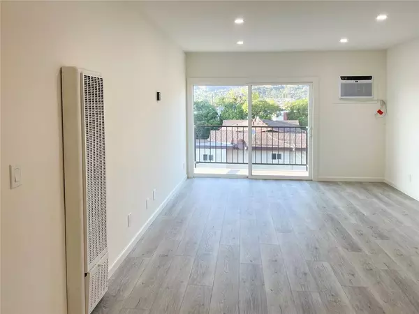 Glendale, CA 91203,409 Burchett ST #311