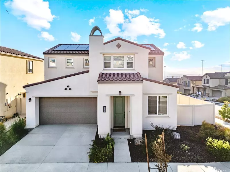 18160 Meridian LN, Saugus, CA 91350