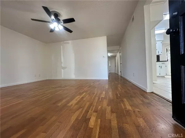 Fresno, CA 93726,2034 E Acacia
