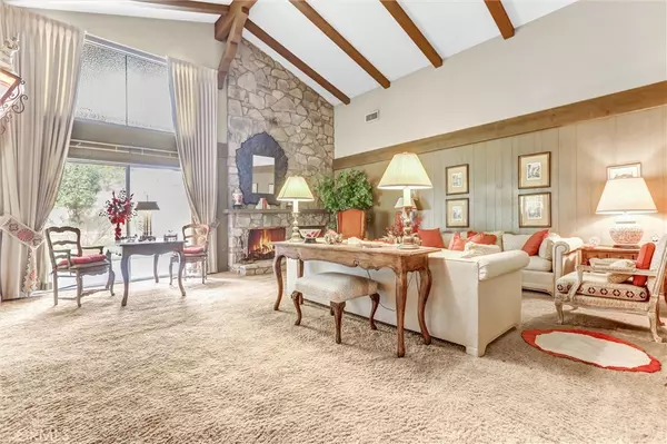 Tarzana, CA 91356,4817 Hermano DR