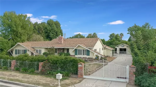 Canoga Park, CA 91304,21126 Bryant