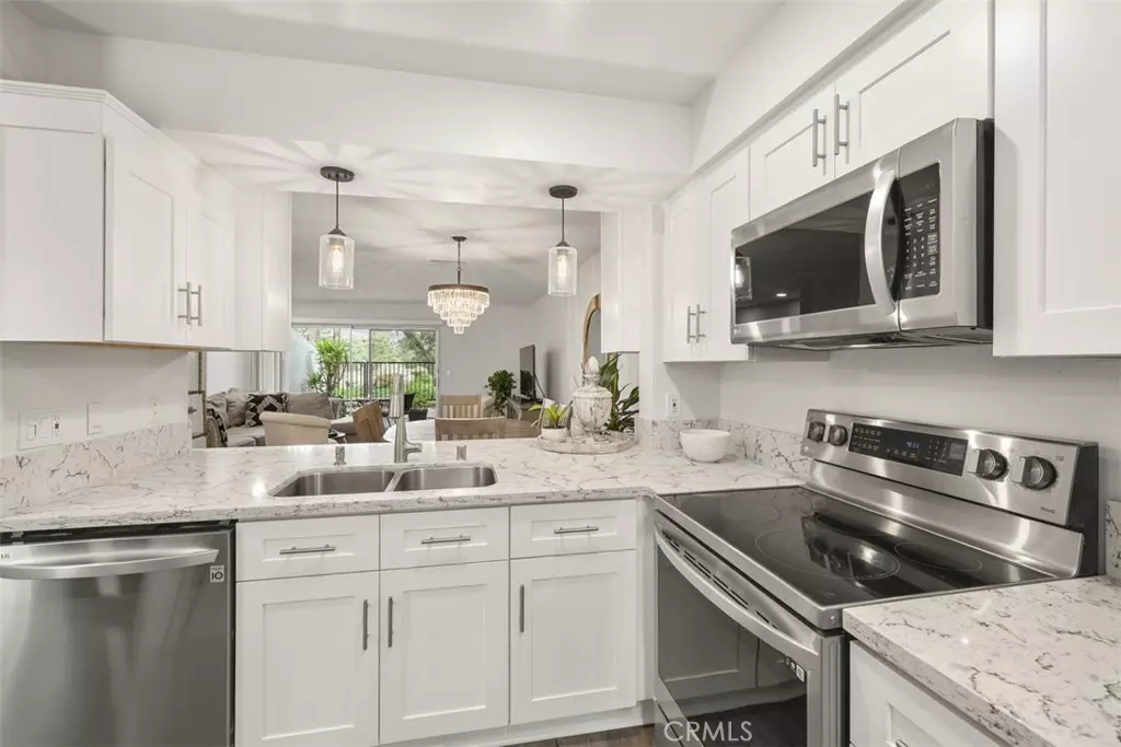 Thousand Oaks, CA 91360,762 Tuolumne AVE